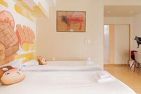 V Boutique House