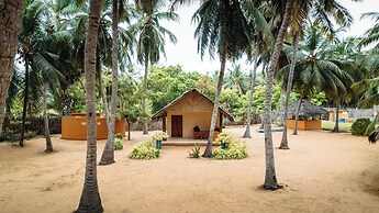 Roshanne Beach Resort