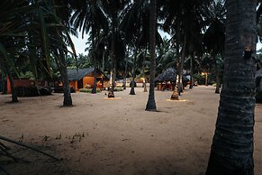 Roshanne Beach Resort
