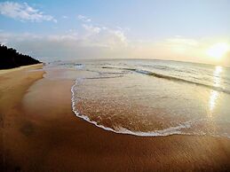 Roshanne Beach Resort