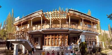 Lzawa Residency