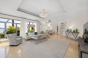 Maison Privee - Exclusive Villa w/ Private Pool, Garden and Beach