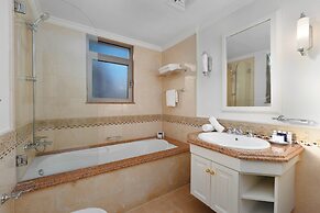 Maison Privee - Exclusive Villa w/ Private Pool, Garden and Beach