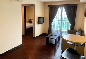 Grand Serpong Hotel