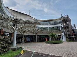 Grand Serpong Hotel