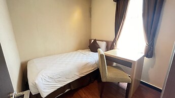 Grand Serpong Hotel