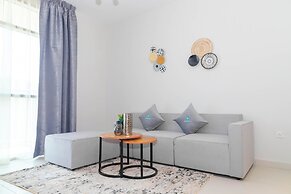 Bloomfields Modern 1BR in Reflection