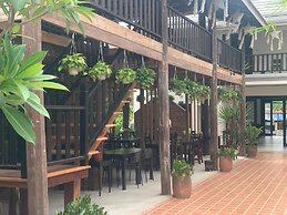 Vang Luang Hotel