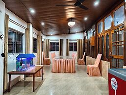 JJ Lawns And Resort