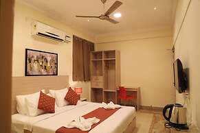 Hotel Green Parrot
