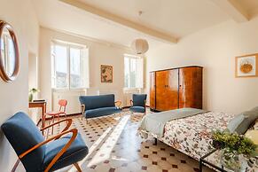 Casa Dante in Lucca With 3 Bedrooms and 2 Bathrooms