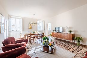 Casa Dante in Lucca With 3 Bedrooms and 2 Bathrooms