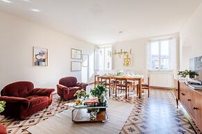 Casa Dante in Lucca With 3 Bedrooms and 2 Bathrooms