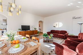 Casa Dante in Lucca With 3 Bedrooms and 2 Bathrooms