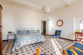 Casa Dante in Lucca With 3 Bedrooms and 2 Bathrooms