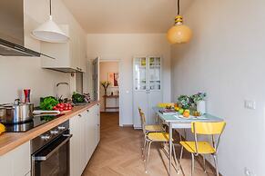 Casa Dante in Lucca With 3 Bedrooms and 2 Bathrooms