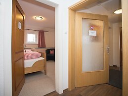 Gemutliche Wohnung Nahe Zentrum und Skigebiet