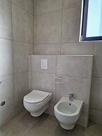 Villa V