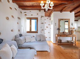 Paros' slice of Paradise