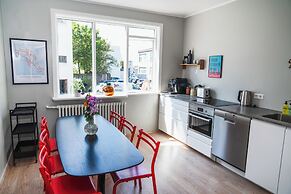 Reykjavík Rainbow Guesthouse