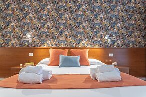 Vittoria Garden Suites