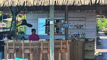 Coral Bay Bungalows