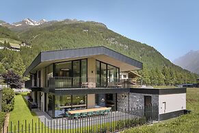 Chalet White Pearl by MYALPS
