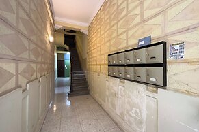 BeBarceloner Sants Apartments