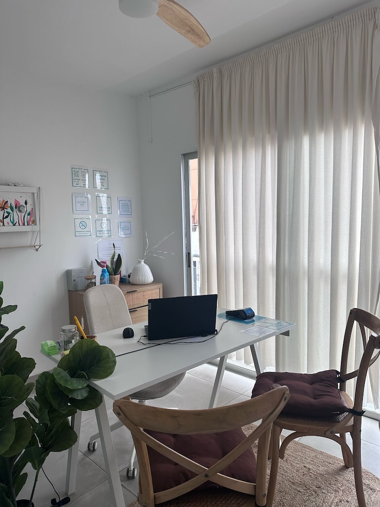 Cisne by Nest Hostel