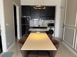 Residence Axon Bukit Bintang by TaheeenS