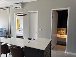 Residence Axon Bukit Bintang by TaheeenS