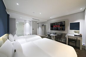 hound hotel