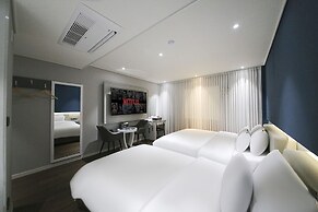 hound hotel