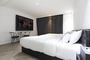 hound hotel