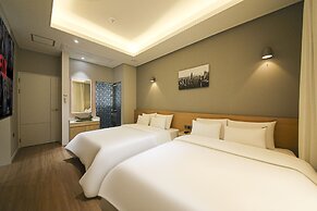 hound hotel