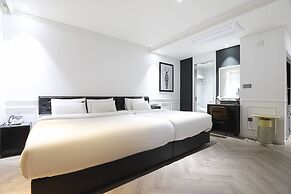 hound hotel