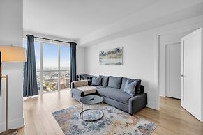 Prestige Suites - CN Tower
