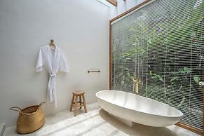 Villa Kayu Pererenan