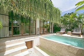 Villa Kayu Pererenan