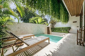 Villa Kayu Pererenan