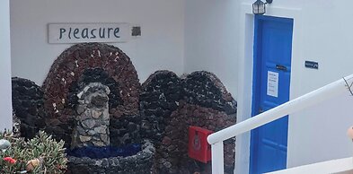 Santorini Hotel Pleasure Black Beach Perissa