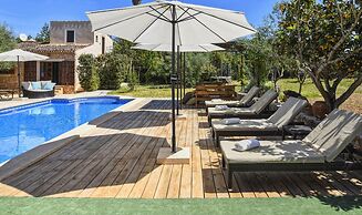 Nice Holiday Home With Private Pool