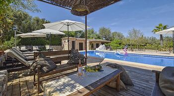 Nice Holiday Home With Private Pool