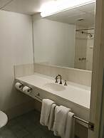 Bayswater Motel