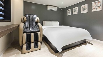 Hotel A