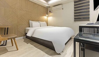Hotel A
