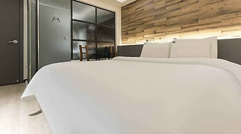 Hotel A