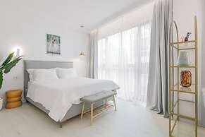 Ototo Luxury Living