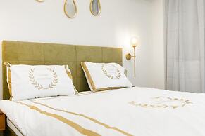Luxury 5 by OTOTO