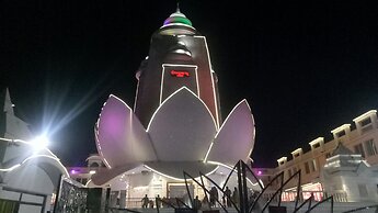 Hotel Tulsi Grand Inn